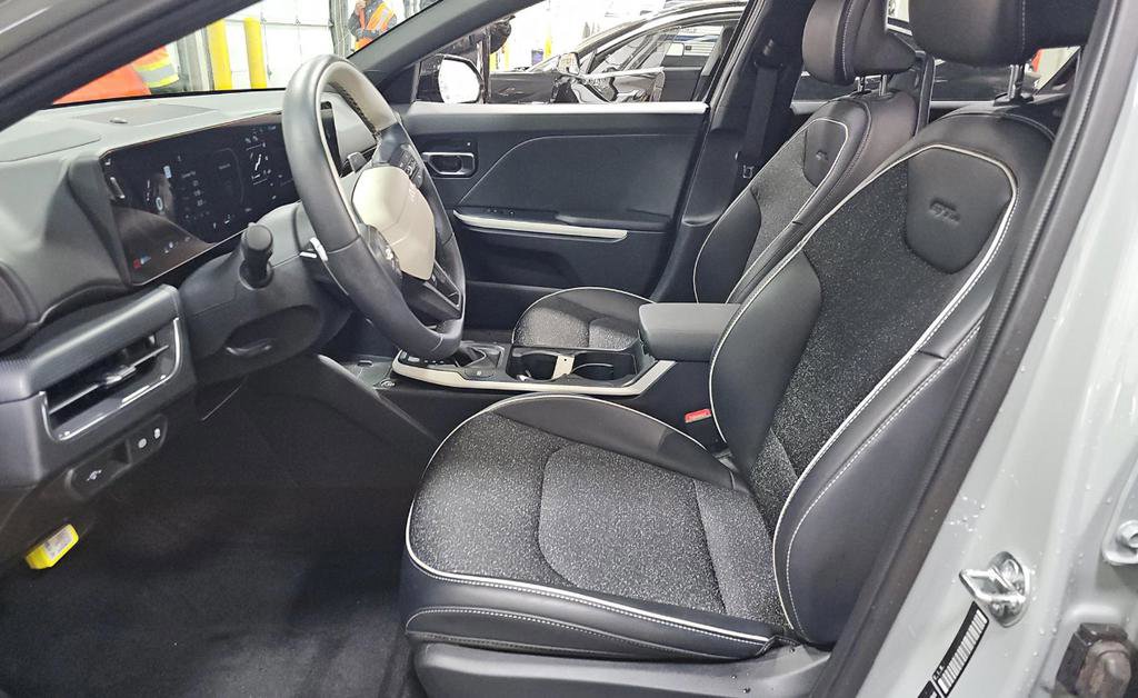 Used 2025 Kia K4 GT-Line image 8