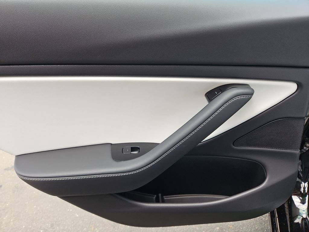 Used 2019 Tesla Model 3 Long Range image 28
