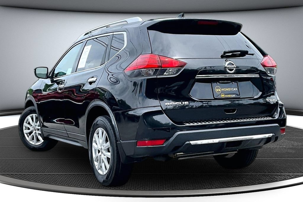 Used 2017 Nissan Rogue SV AWD/4WD image 4