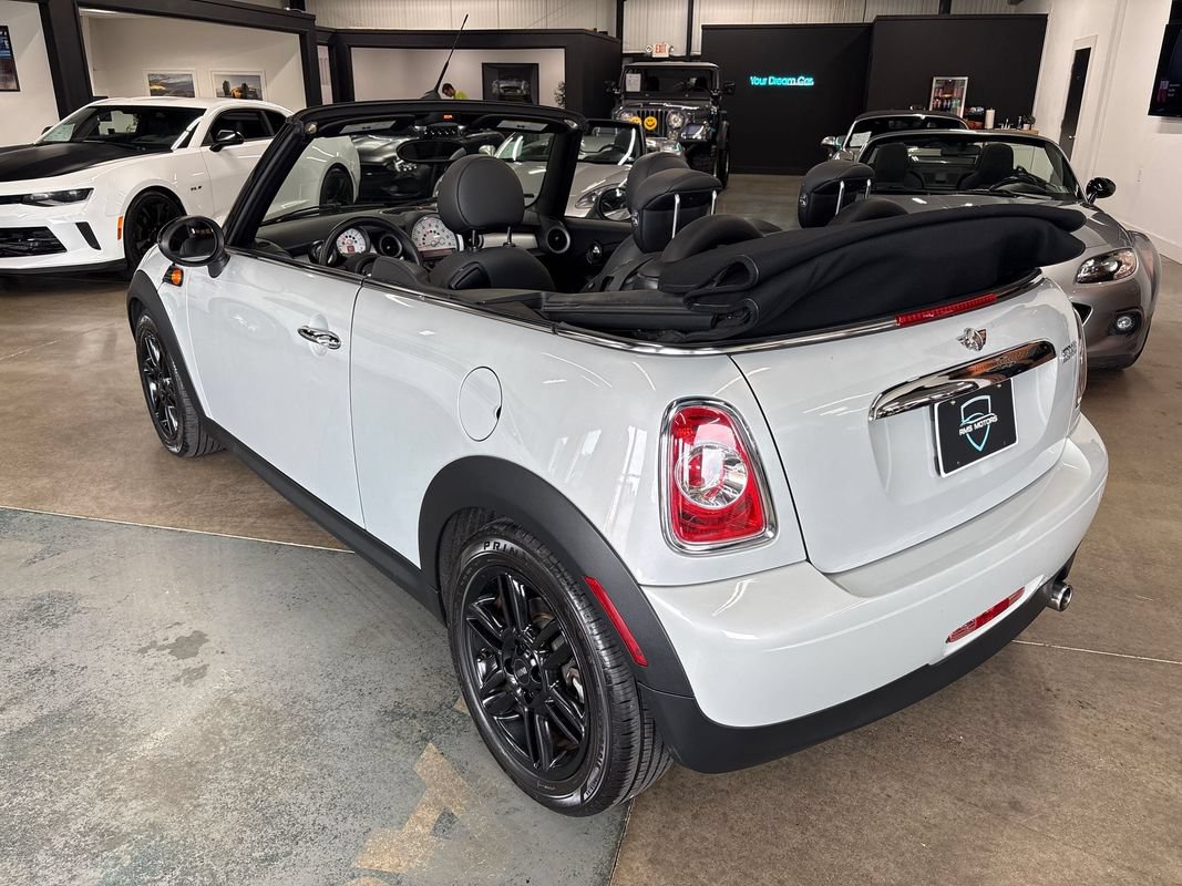 Used 2013 MINI Cooper Convertible FWD image 9