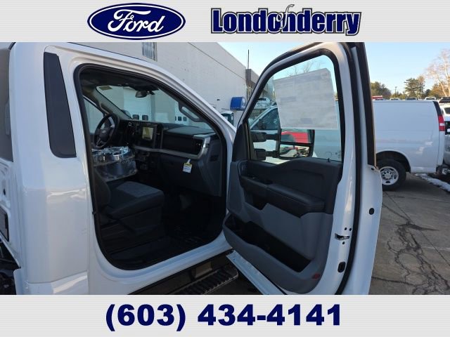 New 2026 Ford F600 4x4 Regular Cab Super Duty w/ XLT Value Package image 23
