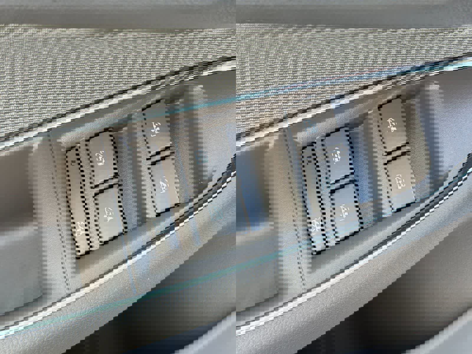 Used 2018 Chevrolet Cruze LS FWD image 13