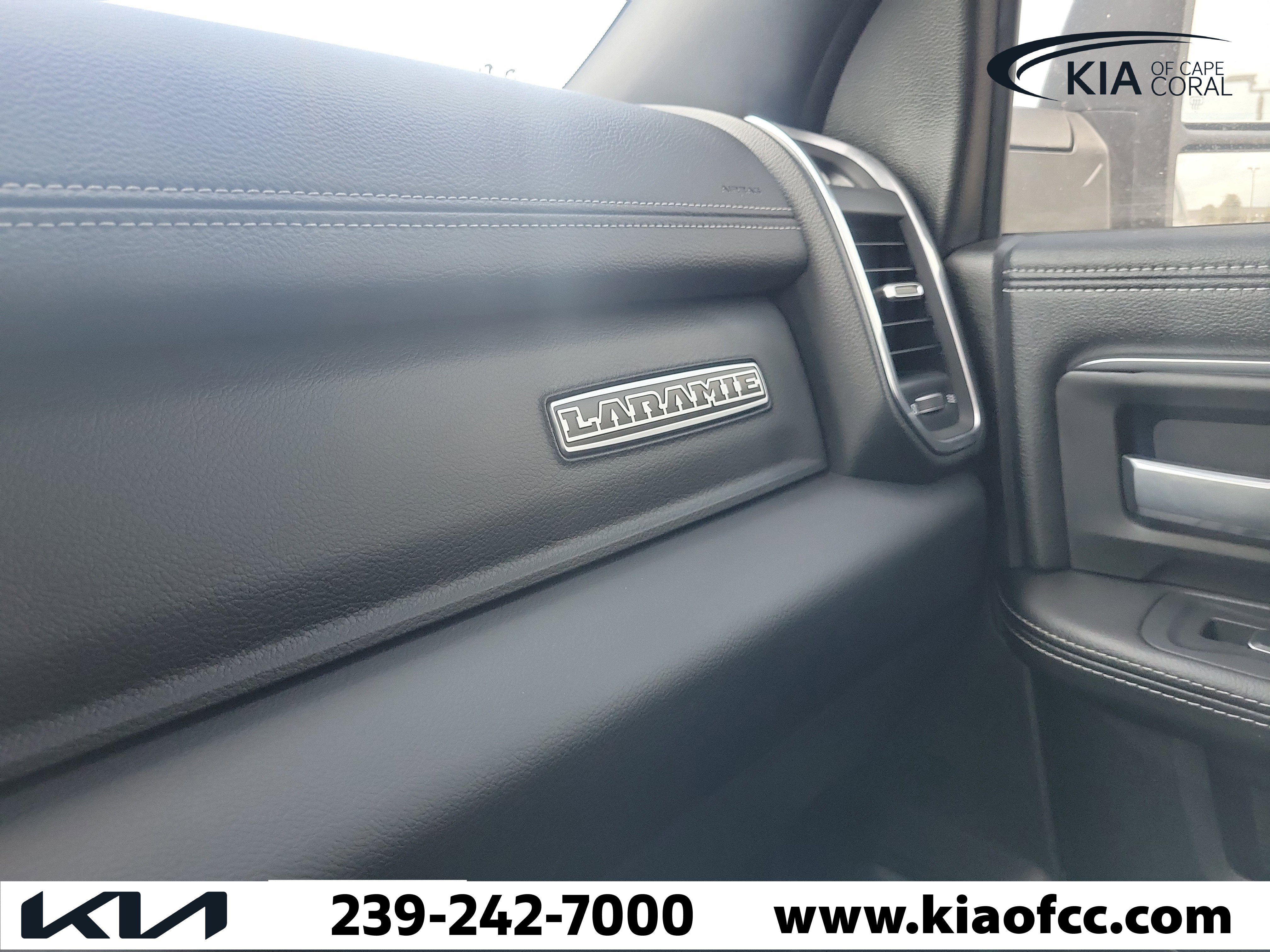 Used 2025 RAM 2500 Laramie w/ Night Edition AWD/4WD image 27