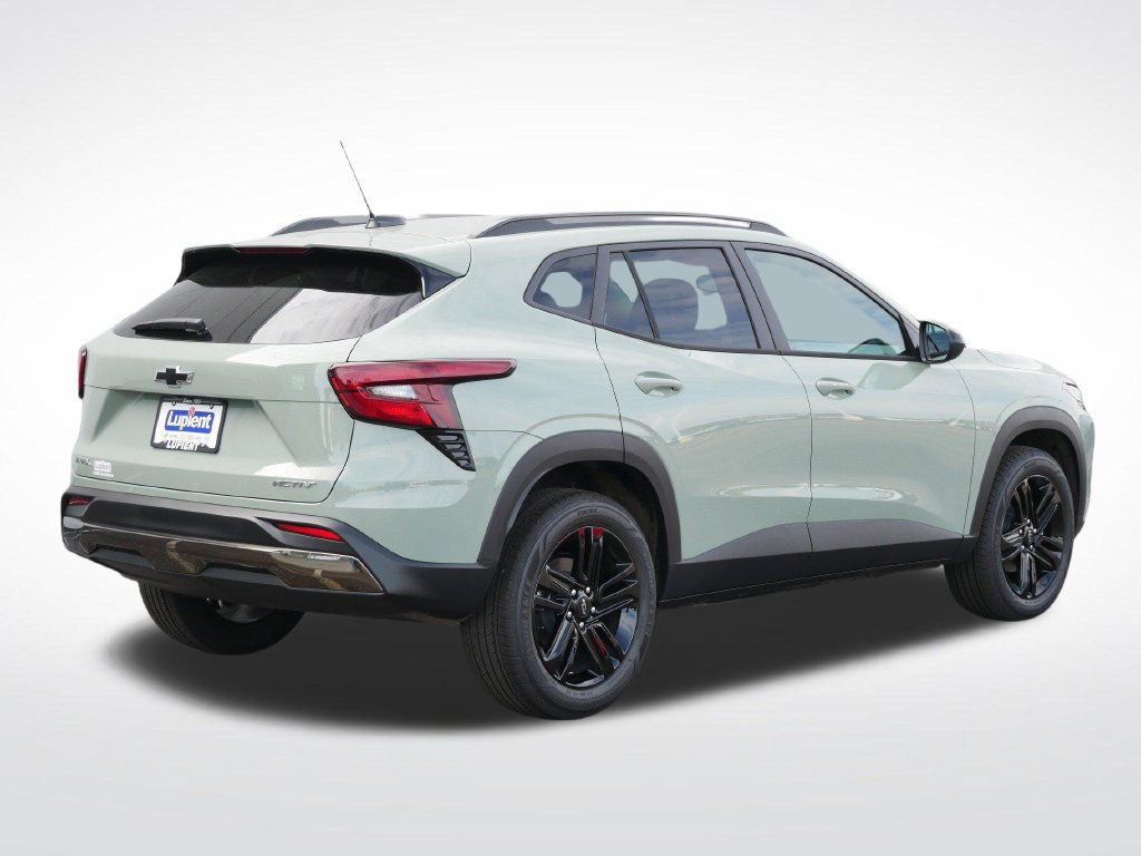 New 2026 Chevrolet Trax ACTIV FWD image 3