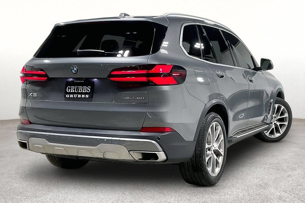 Used 2024 BMW X5 sDrive40i w/ Premium Package RWD image 2