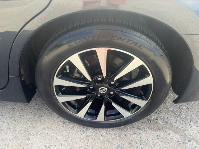 Used 2018 Nissan Altima 2.5 SV w/ 2.5 SV Technology Package FWD image 9