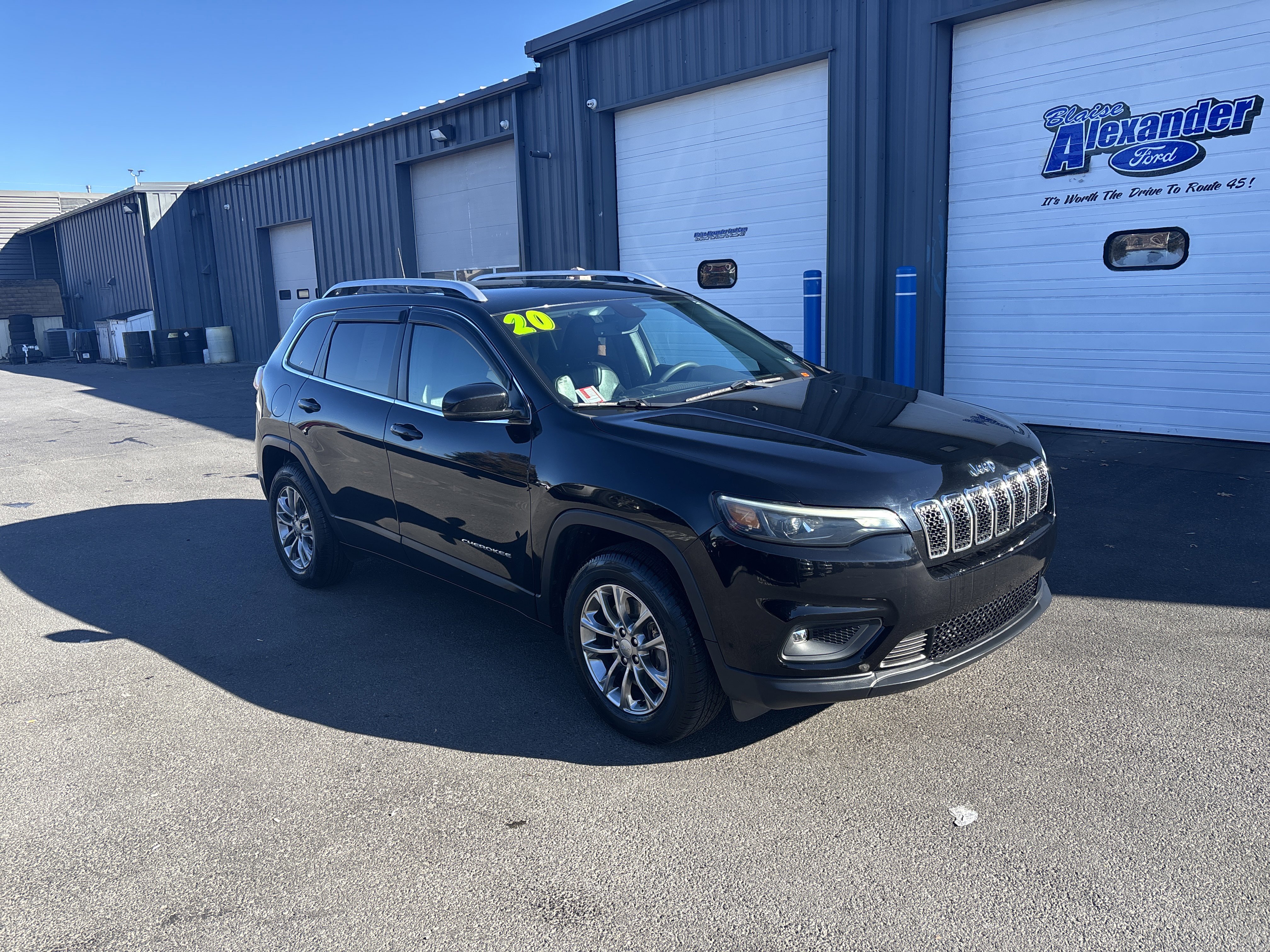 Used 2020 Jeep Cherokee Latitude Plus w/ Comfort/Convenience Group