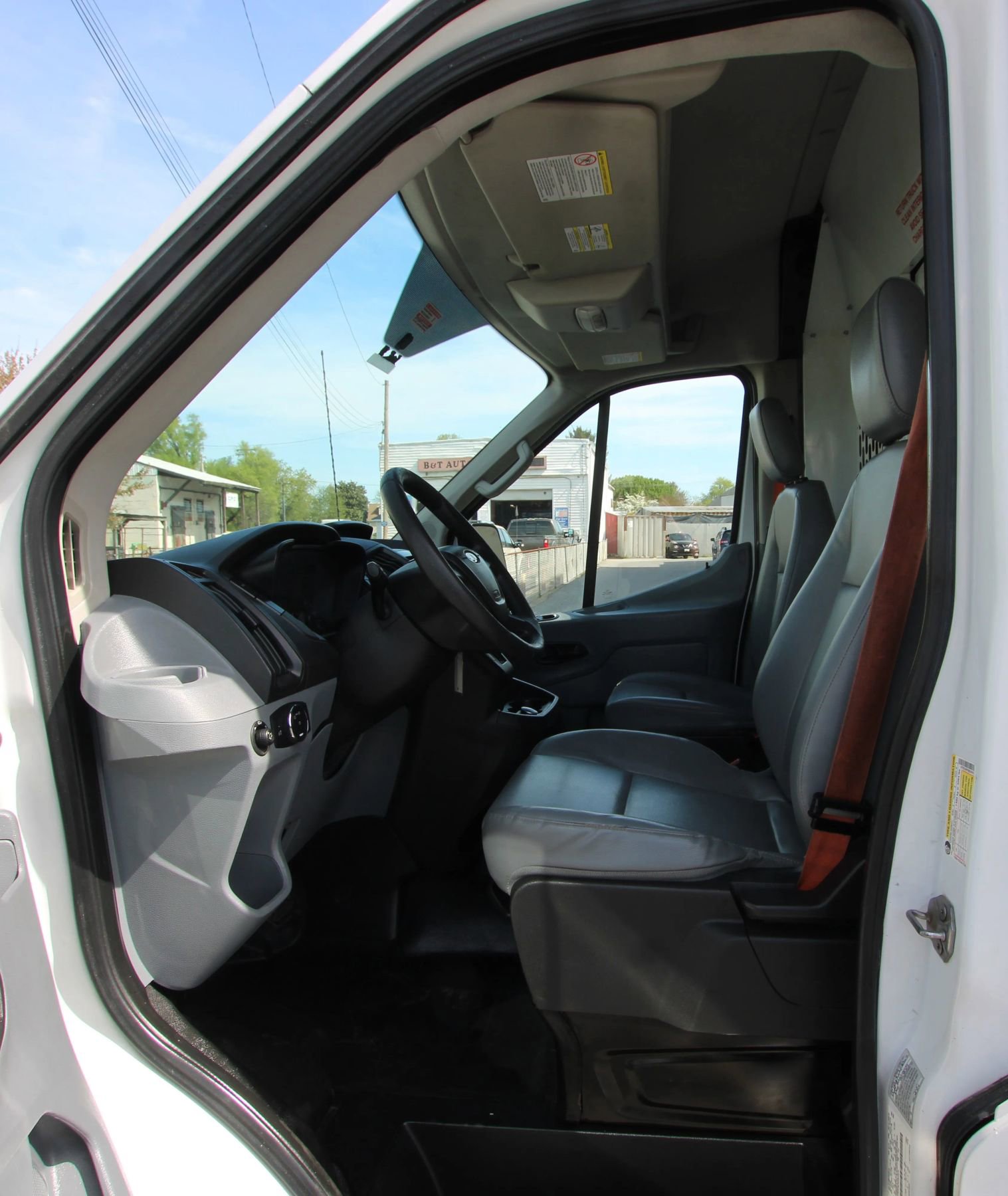 Used 2019 Ford Transit 150 148 Medium Roof image 9