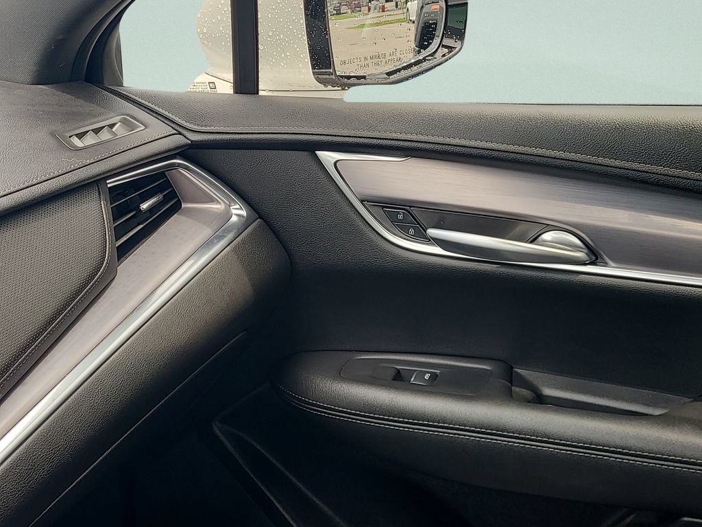 Used 2024 Cadillac XT5 Luxury FWD image 13