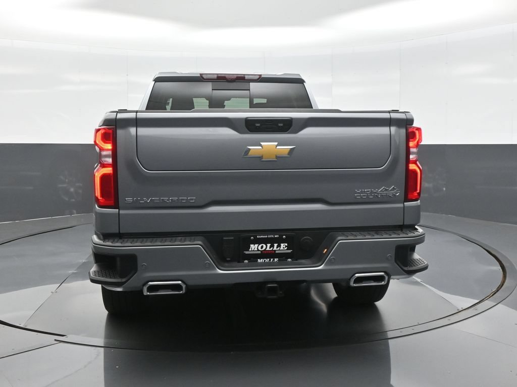 Used 2025 Chevrolet Silverado 1500 High Country w/ High Country Premium Package AWD/4WD image 6