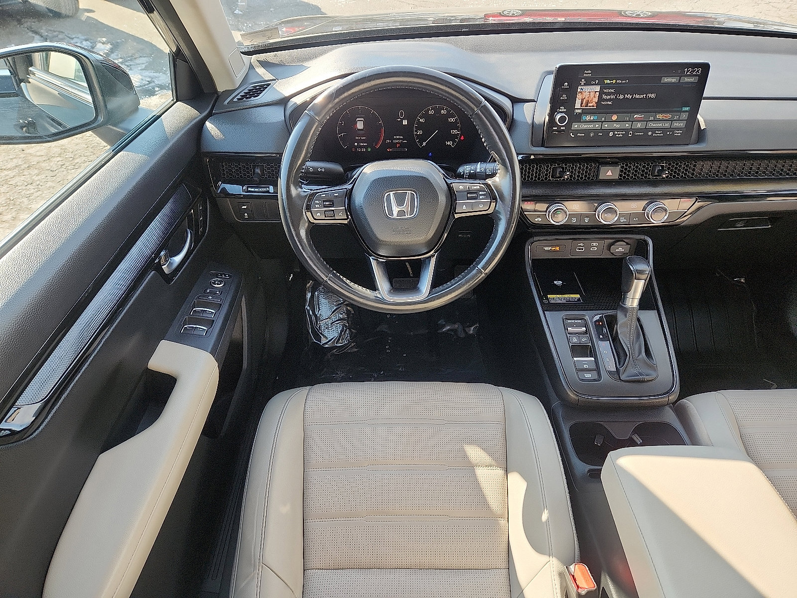 Used 2023 Honda CR-V EX-L image 11
