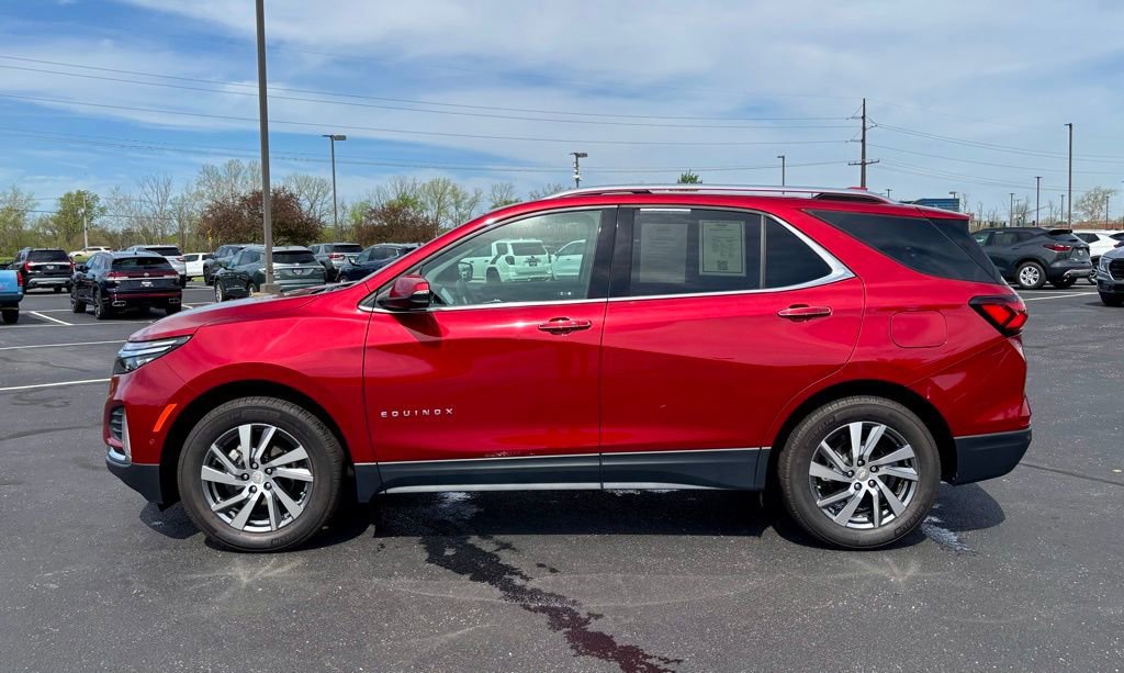 Used 2023 Chevrolet Equinox Premier AWD/4WD image 4
