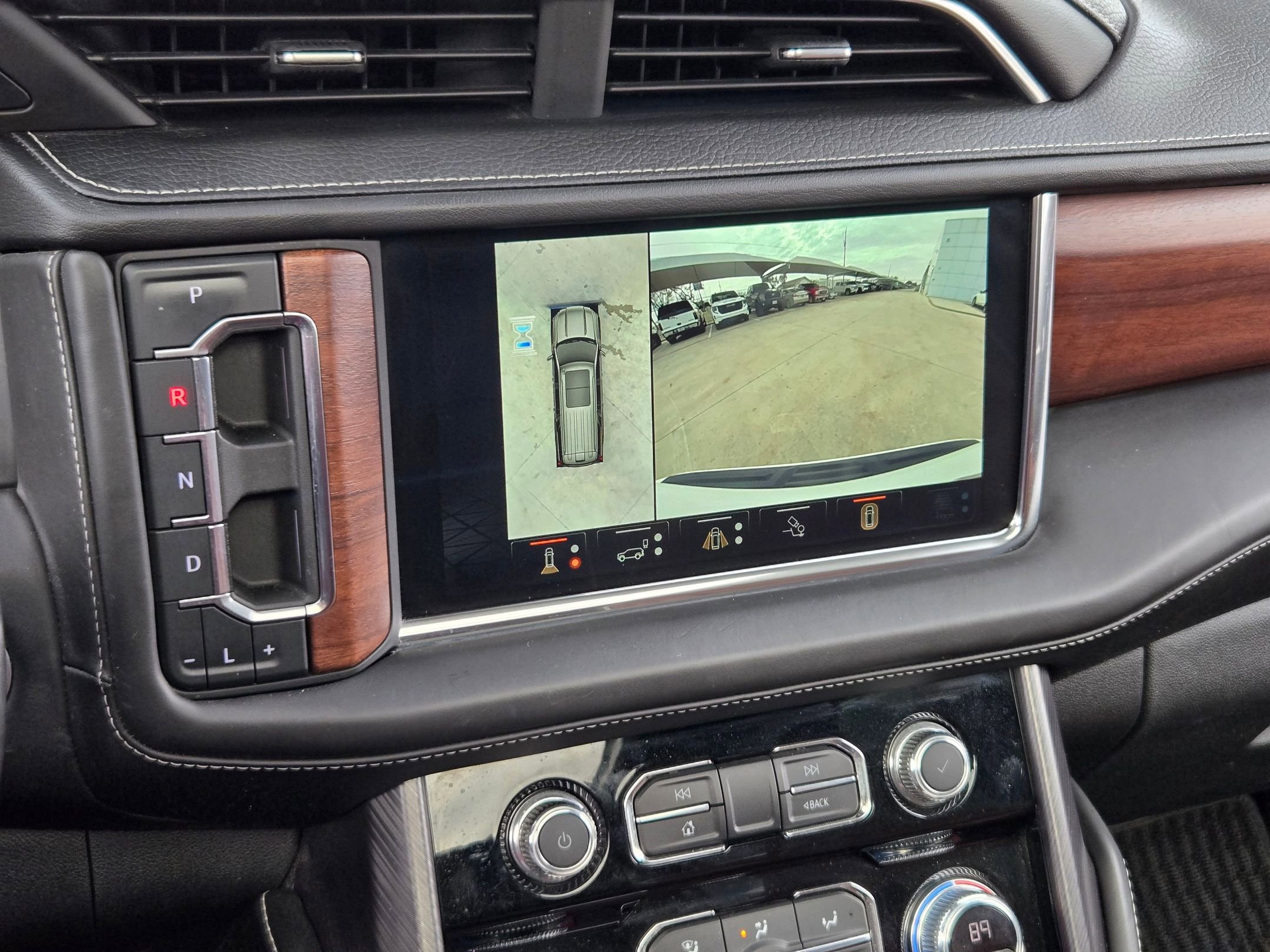 Used 2023 GMC Yukon XL Denali Ultimate image 20