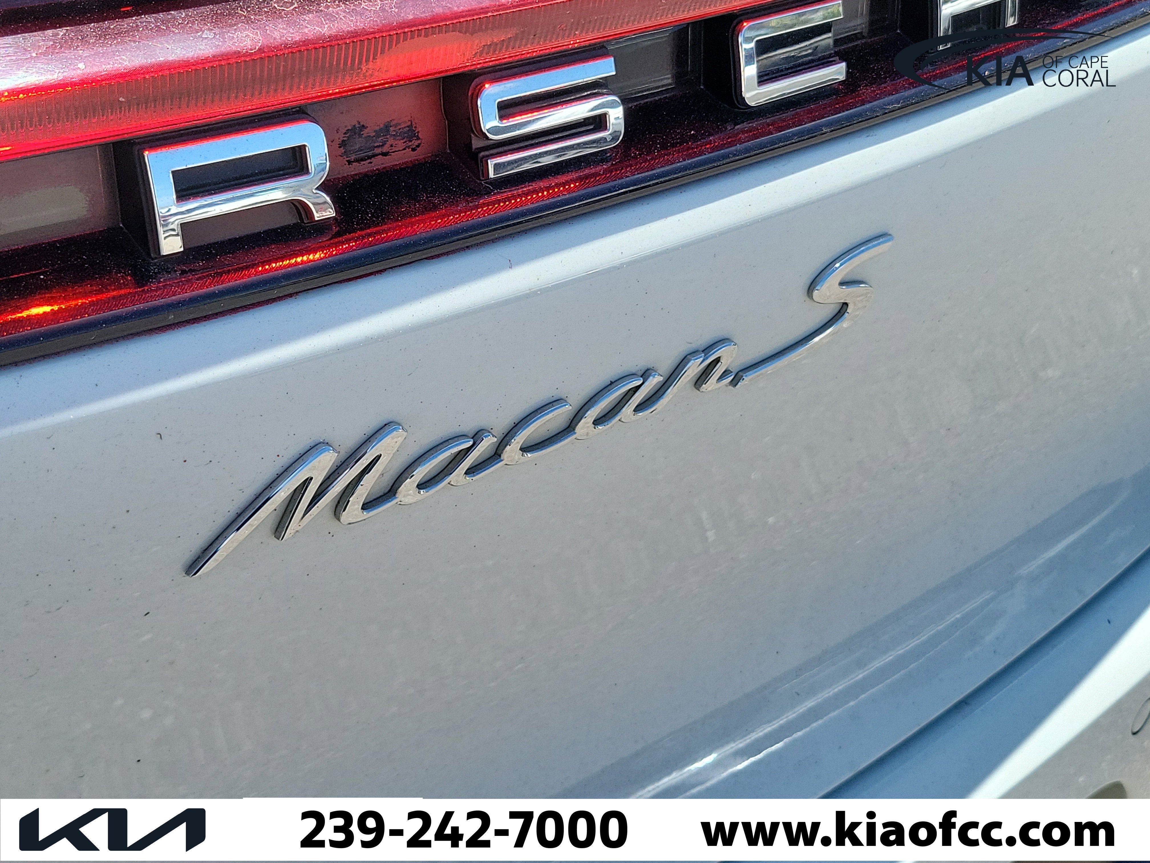 Used 2021 Porsche Macan S AWD/4WD image 11