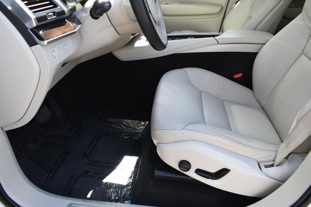 Used 2019 Volvo XC90 T5 Momentum image 15