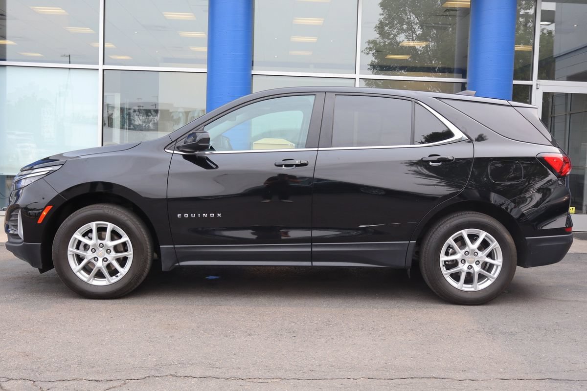 Used 2023 Chevrolet Equinox LT AWD/4WD image 2