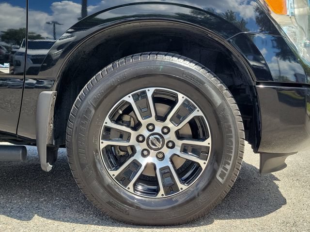Used 2021 Nissan Titan SV w/ SV Convenience Package AWD/4WD image 6