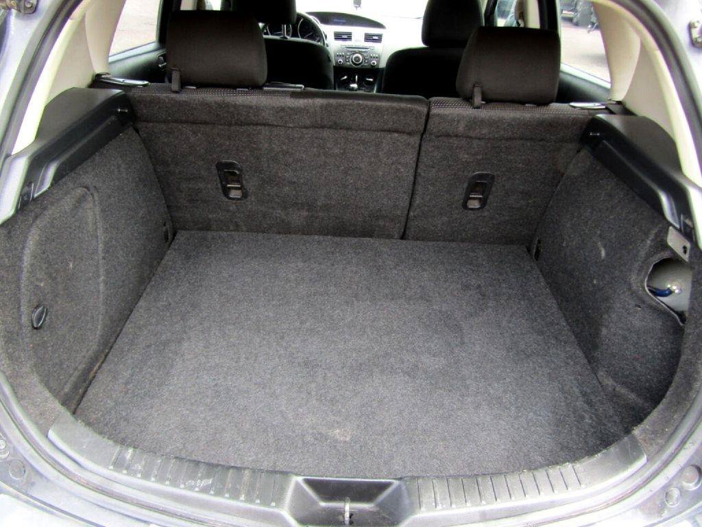 Used 2012 MAZDA MAZDA3 i Touring FWD image 11