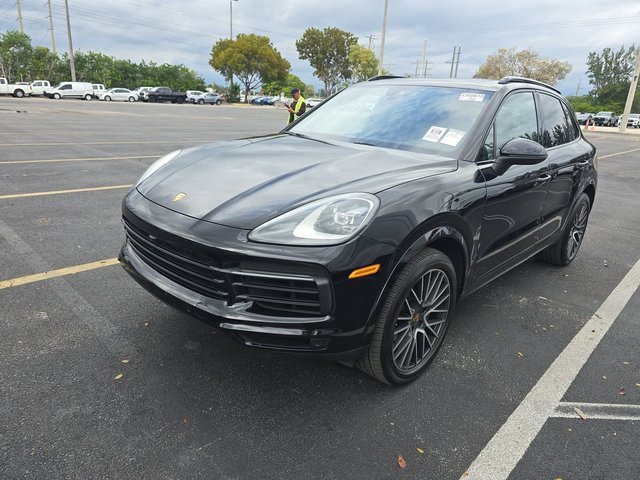 Used 2021 Porsche Cayenne S image 1