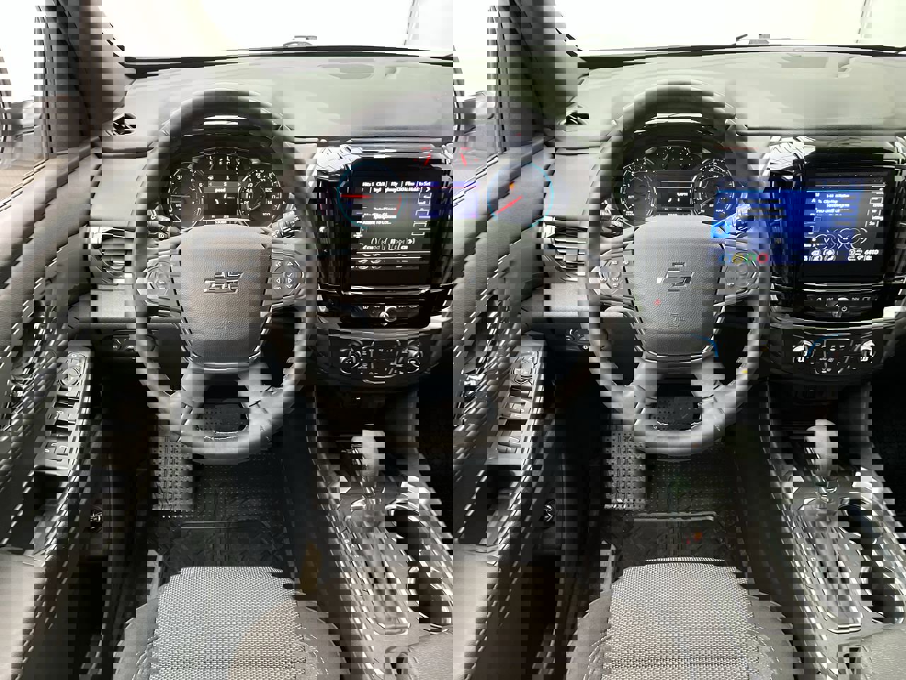 Certified 2023 Chevrolet Traverse LT w/ Midnight/Sport Edition image 14