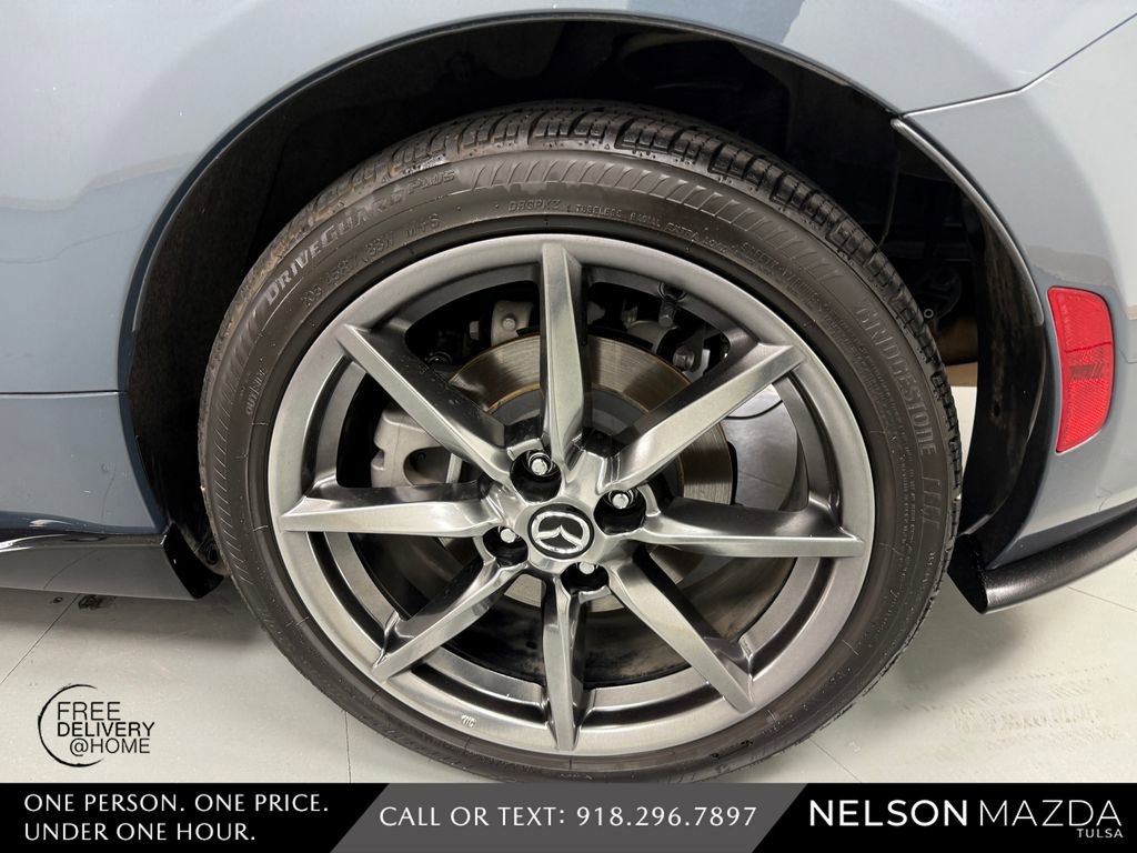 Used 2020 MAZDA MX-5 Miata Grand Touring w/ Appearance Package RWD image 14