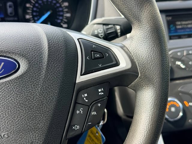 Used 2016 Ford Fusion SE FWD image 11