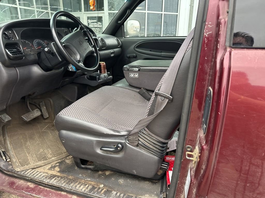 Used 2001 Dodge Ram 1500 Truck ST image 13