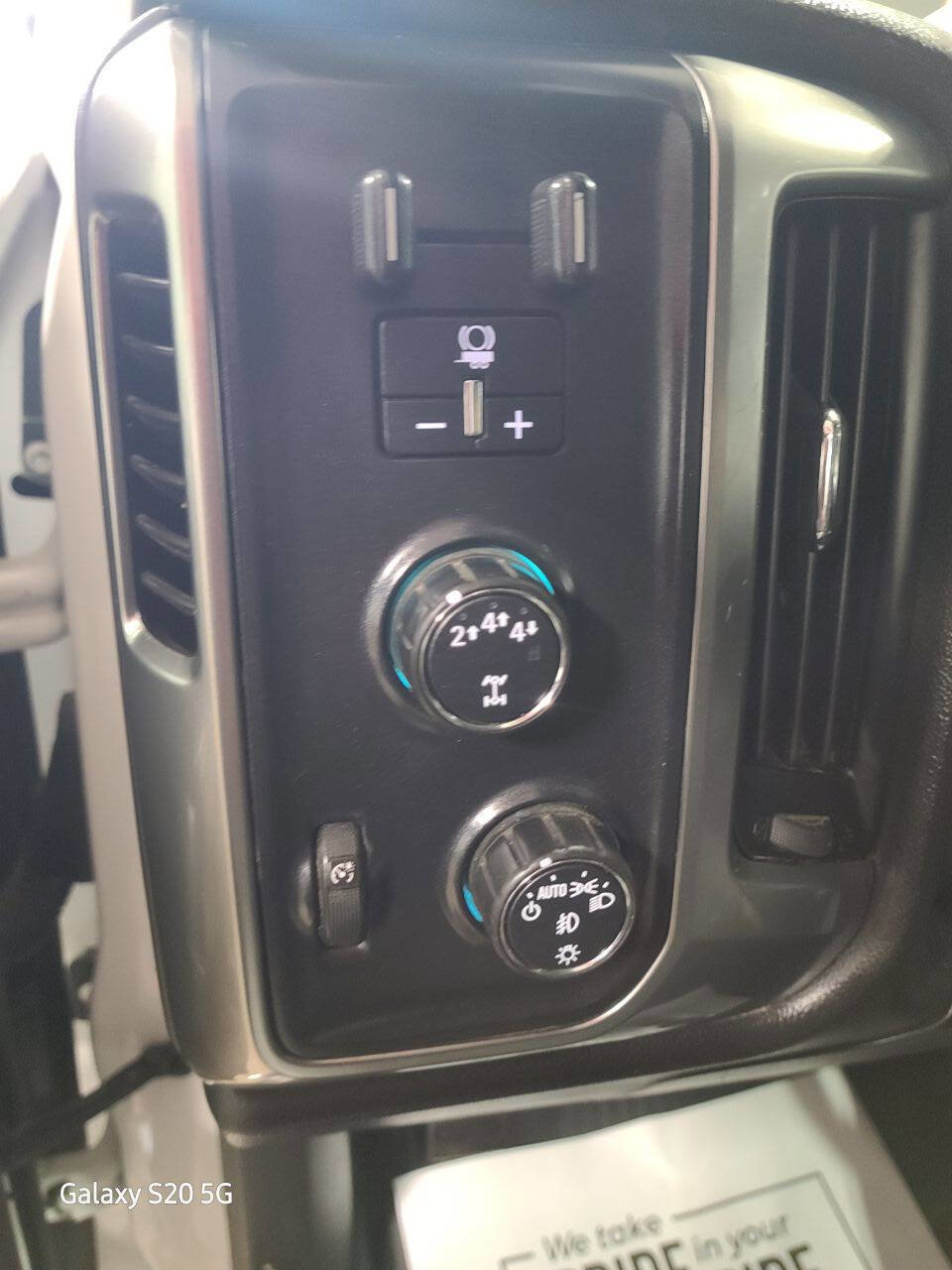 Used 2018 Chevrolet Silverado 2500 LT image 24