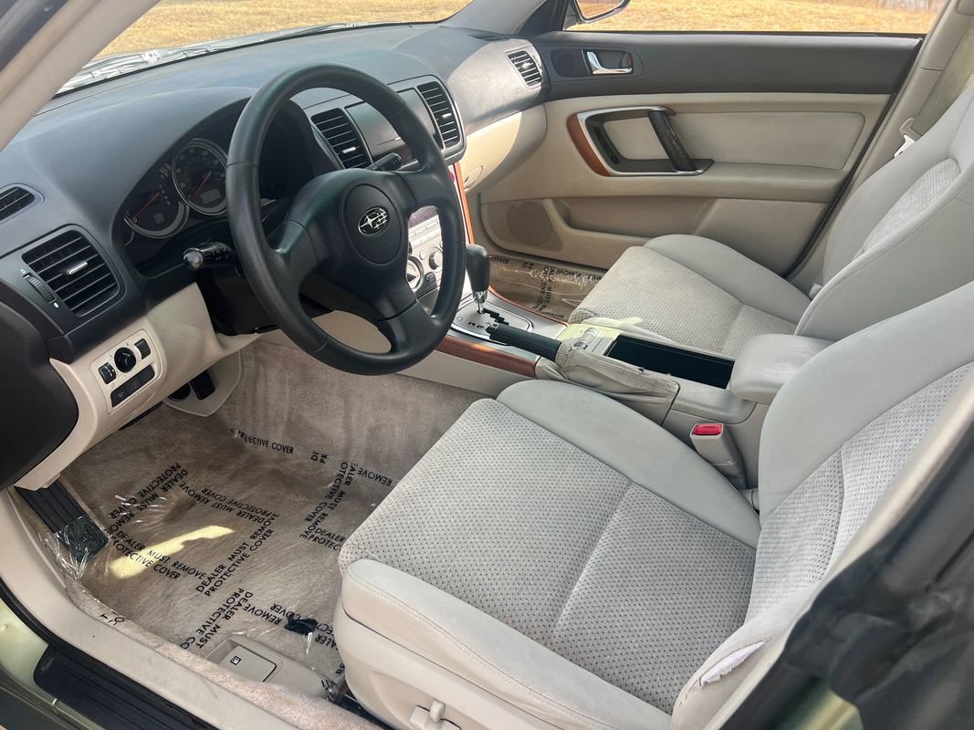 Used 2005 Subaru Outback 2.5i image 17
