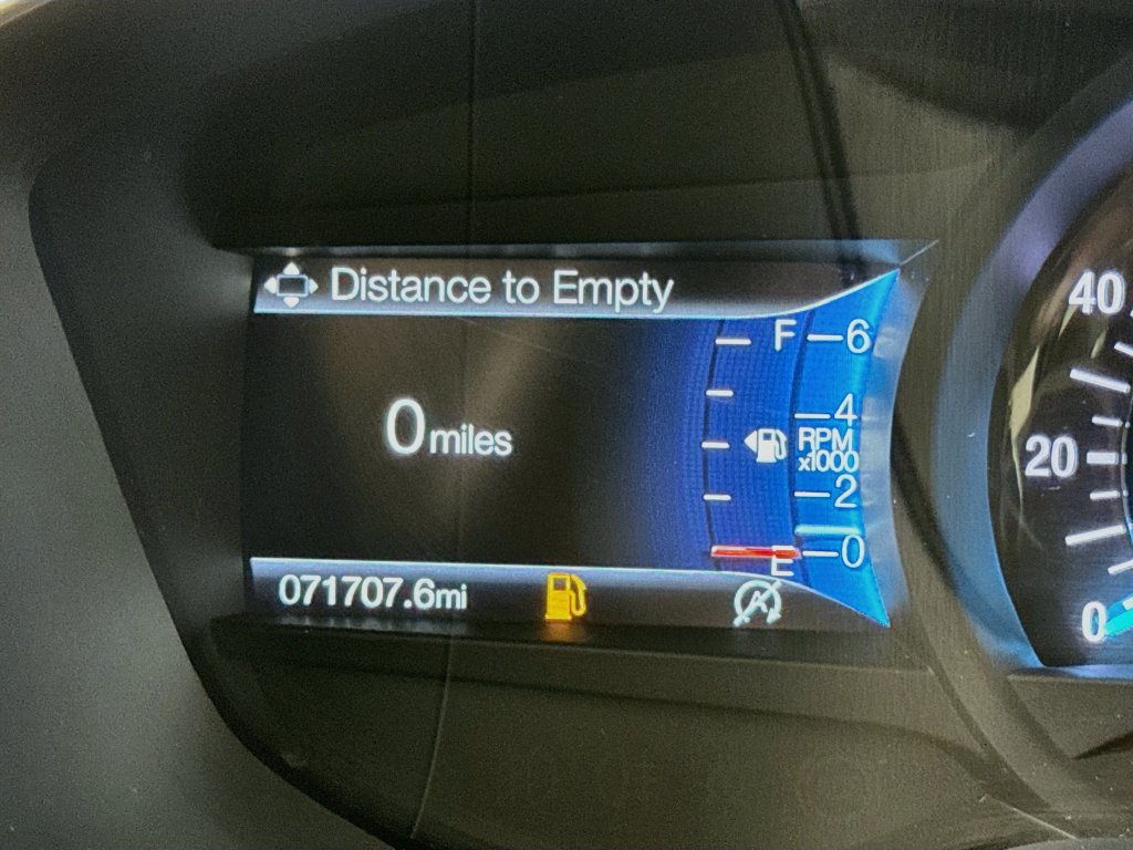 Used 2019 Ford Fusion SE FWD image 18