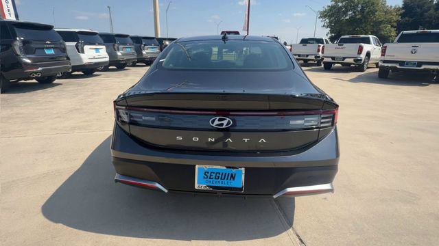 Used 2025 Hyundai Sonata SE FWD image 7
