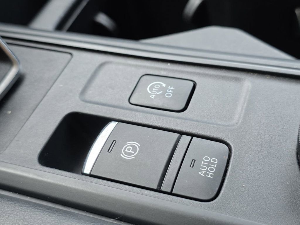 Used 2023 Nissan Pathfinder S w/ Cargo Package image 22