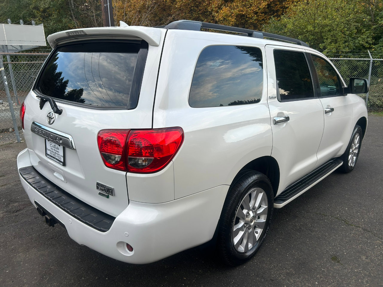 Used 2014 Toyota Sequoia Platinum image 5