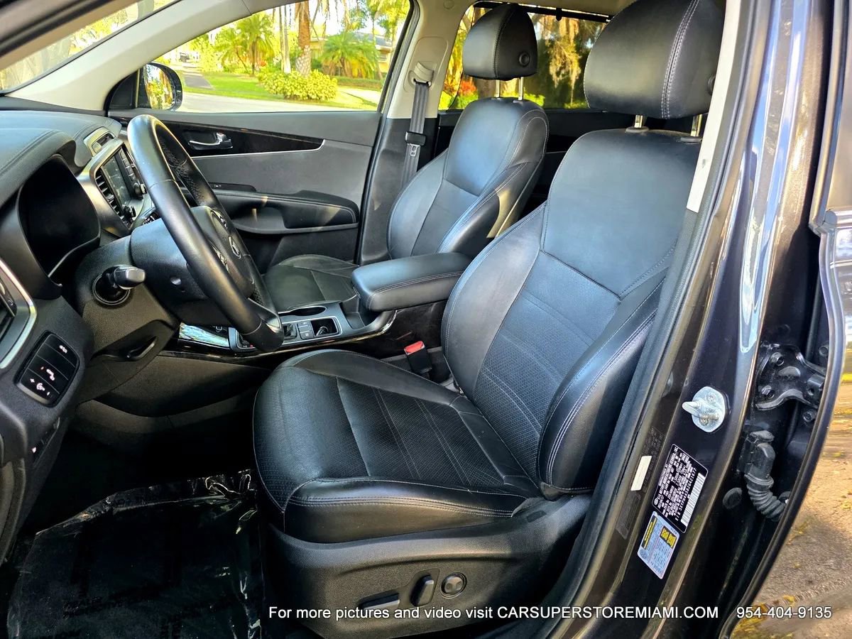 Used 2018 Kia Sorento EX FWD image 3
