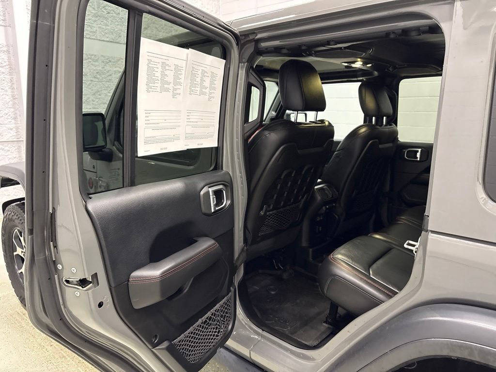 Used 2019 Jeep Wrangler Unlimited Rubicon w/ Cold Weather Group AWD/4WD image 24