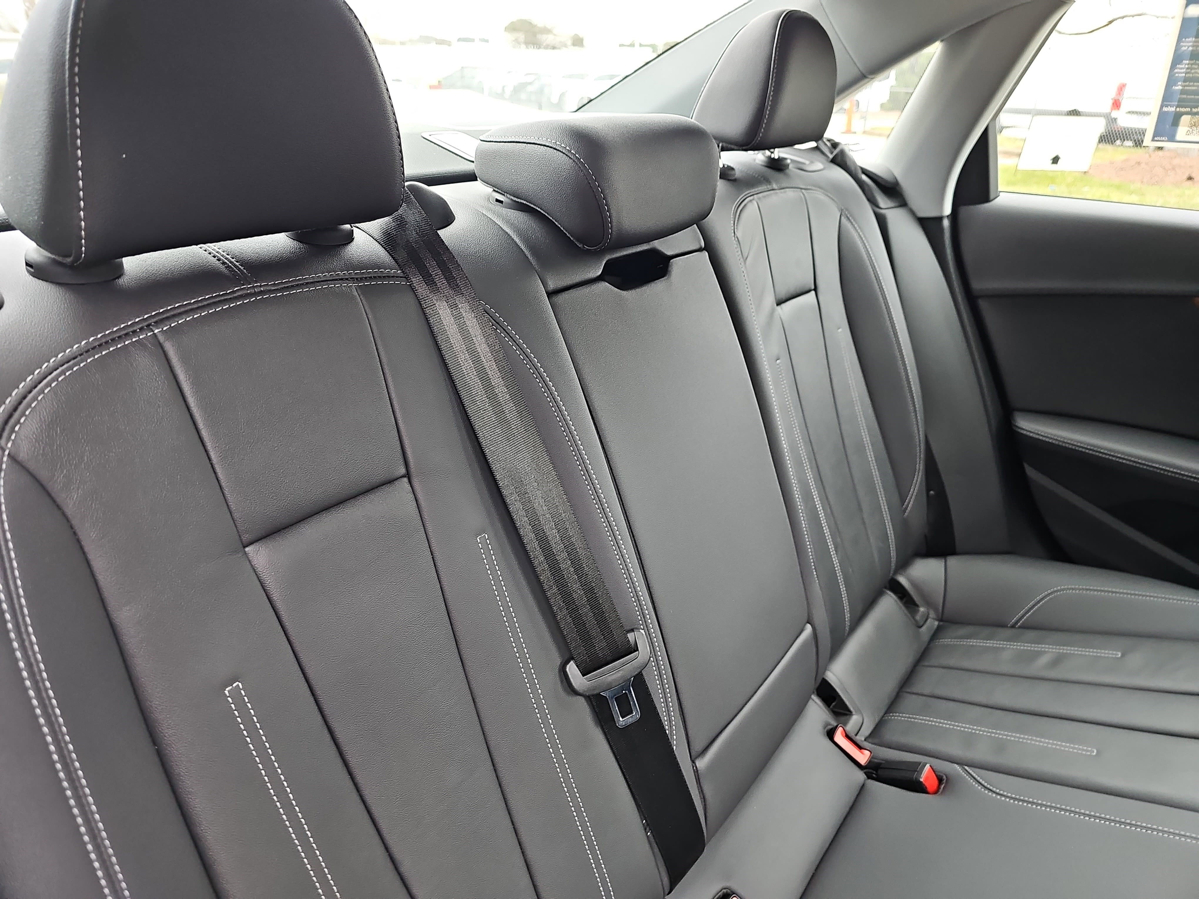 Used 2023 Audi A4 2.0T Premium Plus image 12