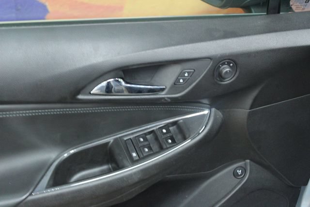 Used 2018 Chevrolet Cruze Premier w/ Premier True North Edition FWD image 13