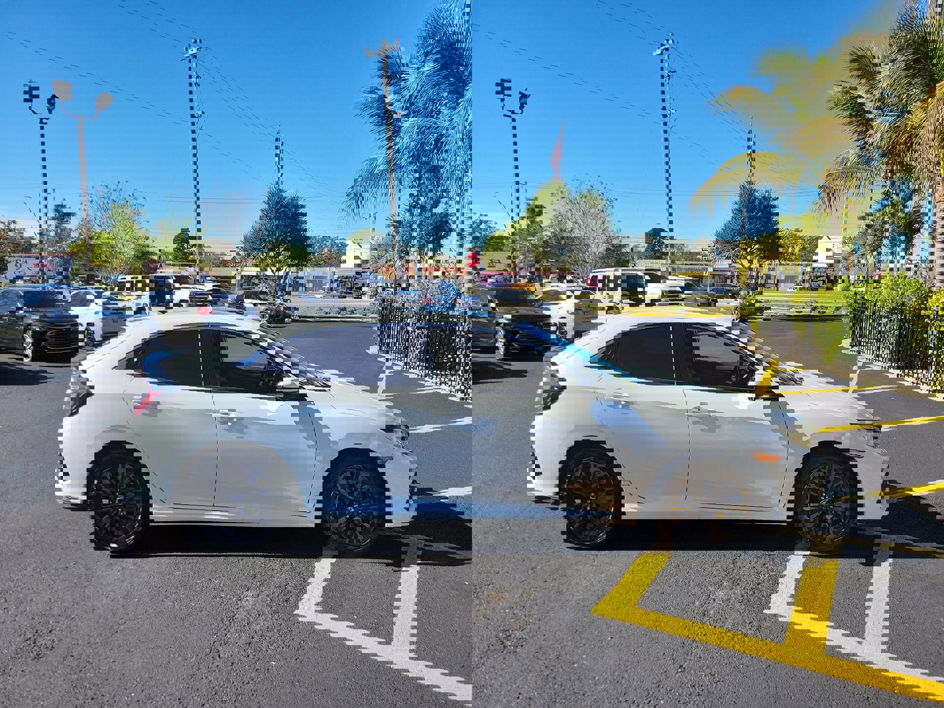 Used 2019 Honda Civic EX image 5