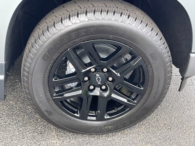 New 2026 Chevrolet Silverado 1500 Custom w/ LPO, Dark Essentials Package AWD/4WD image 26