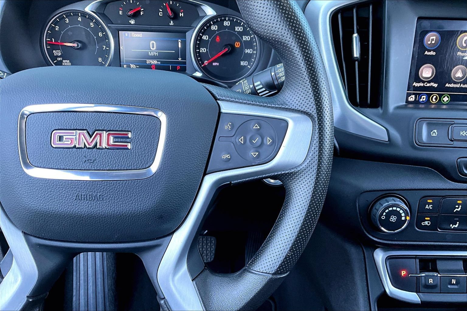 Used 2024 GMC Terrain SLE w/ Elevation Edition FWD image 20