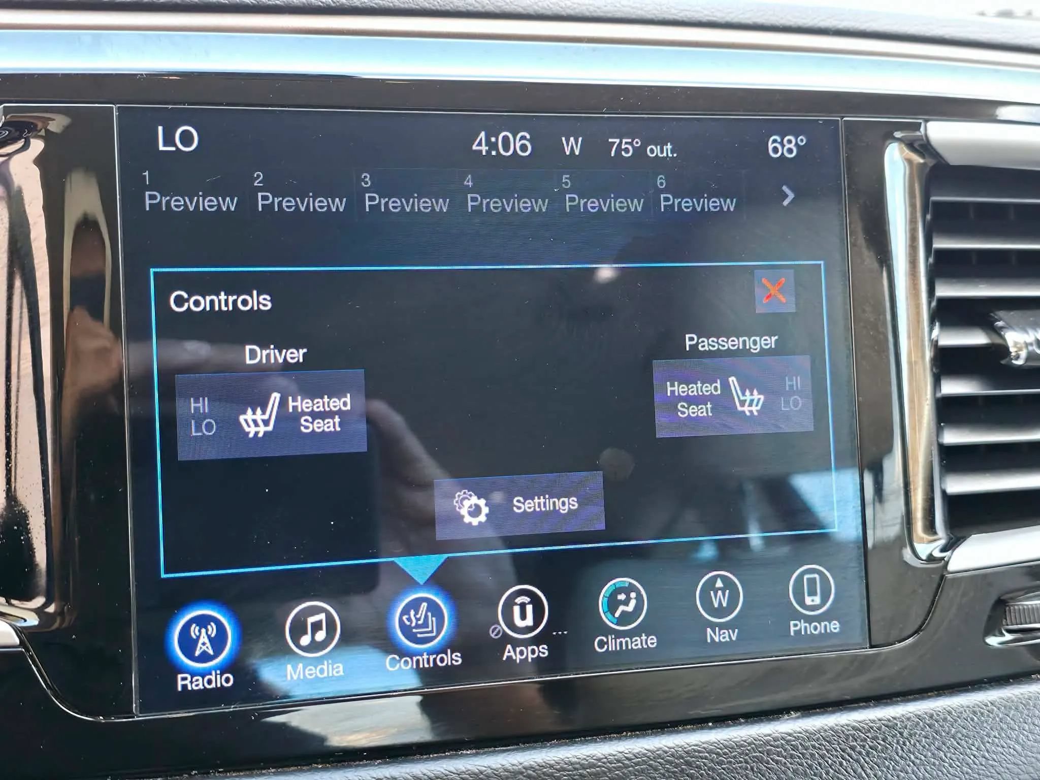 Used 2017 Chrysler Pacifica Touring-L FWD image 25