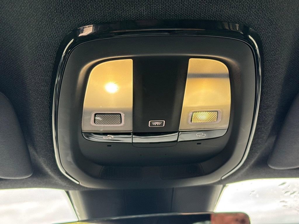 Certified 2023 Volvo C40 P8 Recharge Ultimate w/ Protection Package Premier AWD/4WD image 14
