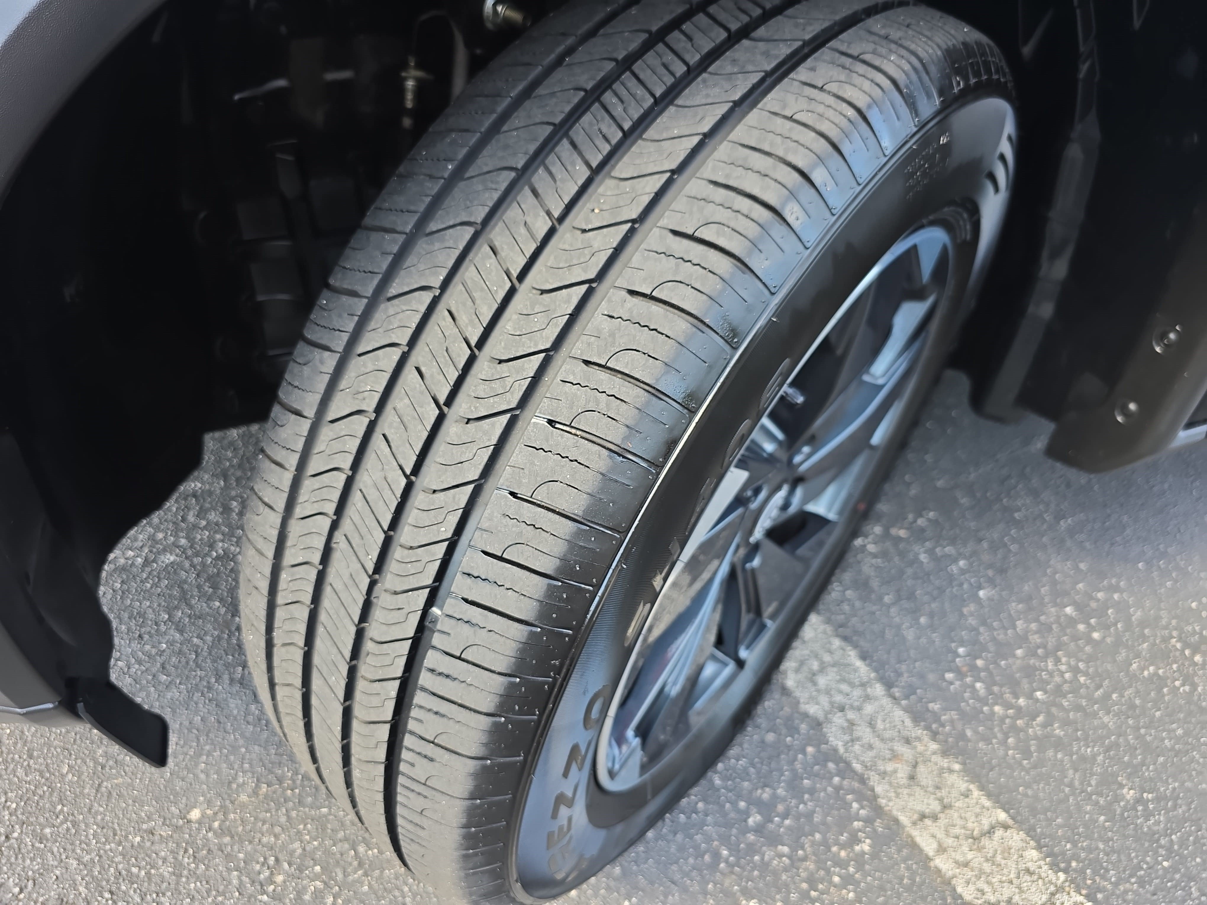 Used 2024 Nissan Rogue SV AWD/4WD image 28