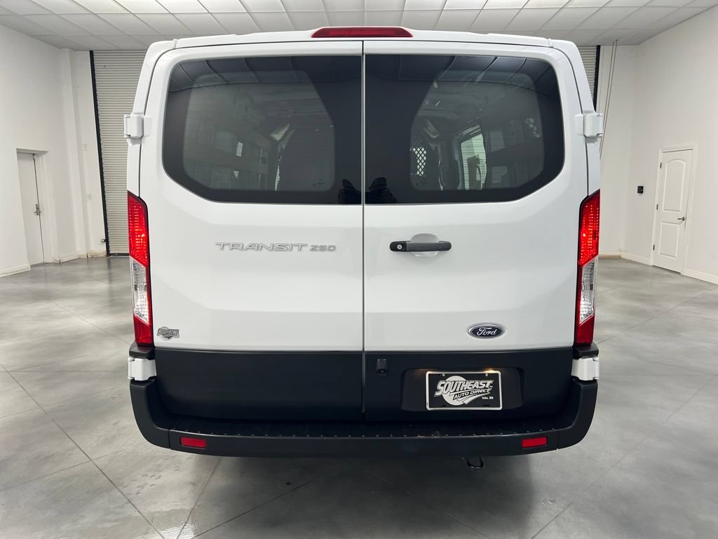 Used 2024 Ford Transit 250 Low Roof w/ Exterior Upgrade Package RWD image 6