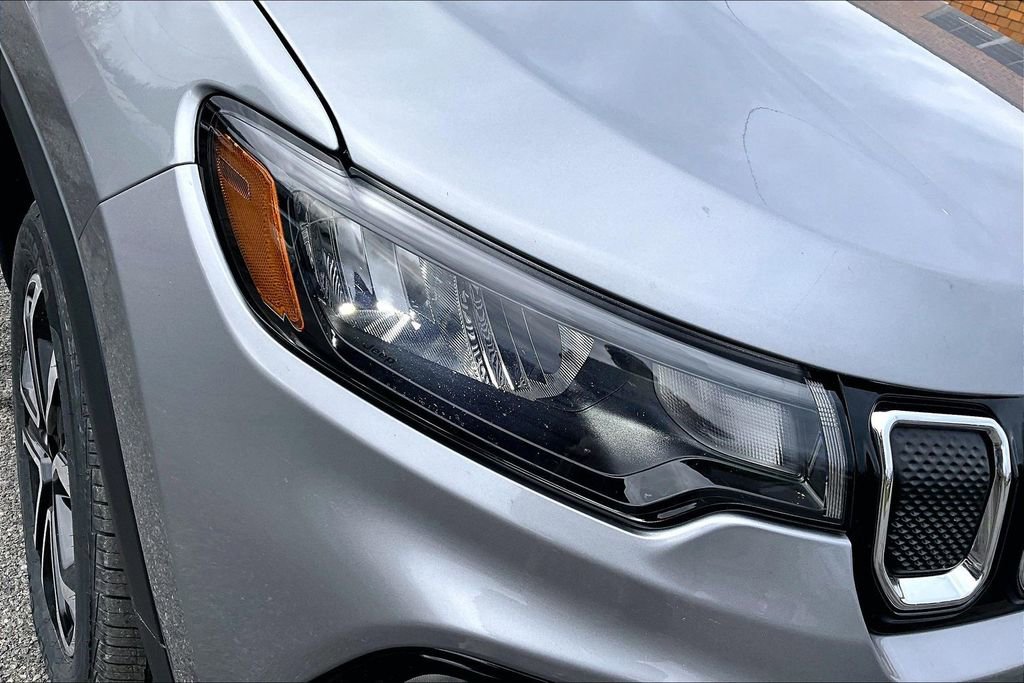 Used 2022 Jeep Compass Limited image 26