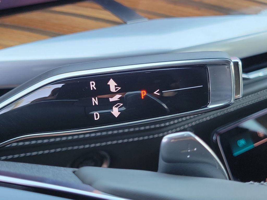 Used 2025 Cadillac Escalade ESV Sport Platinum image 15
