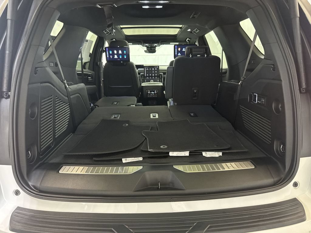 Used 2025 GMC Yukon AT4 w/ AT4 Premium Plus Package AWD/4WD image 23