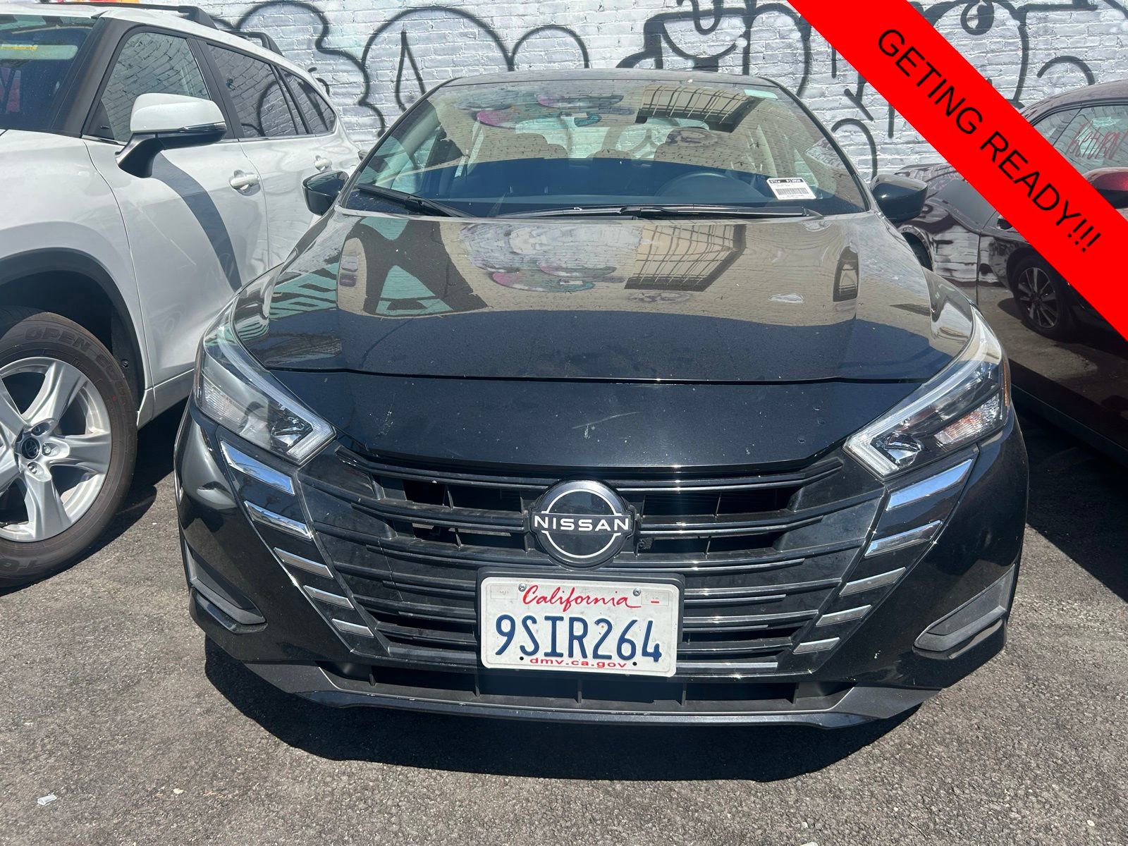 Used 2025 Nissan Versa SV FWD image 2