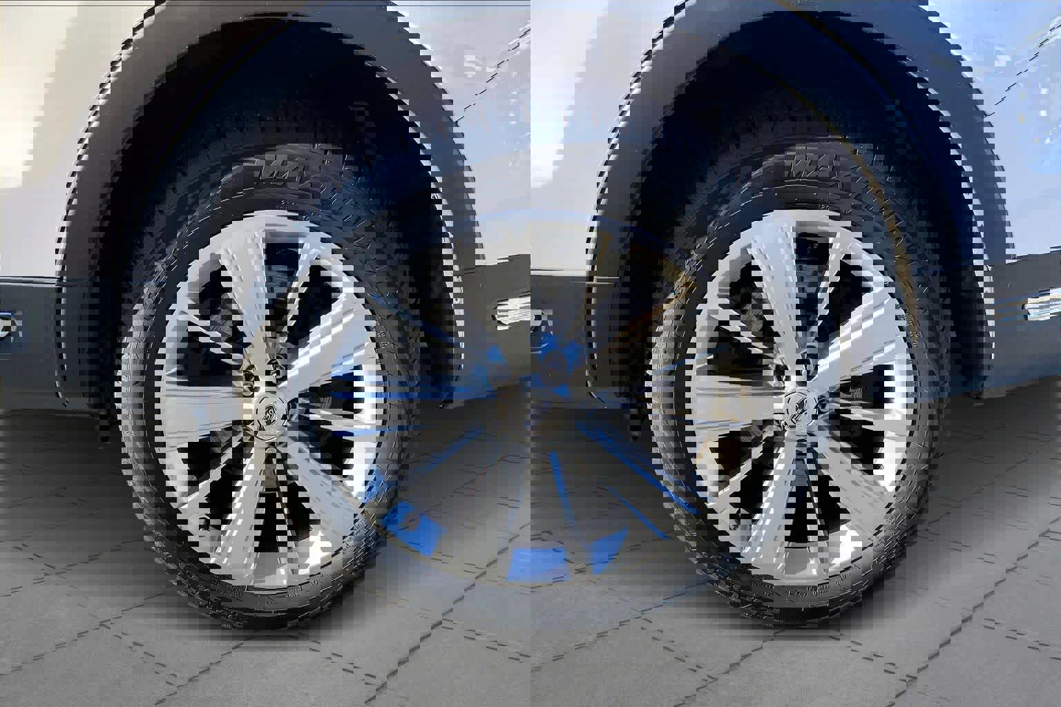 Used 2019 Ford Explorer Limited w/ Class III Trailer Tow Package image 10