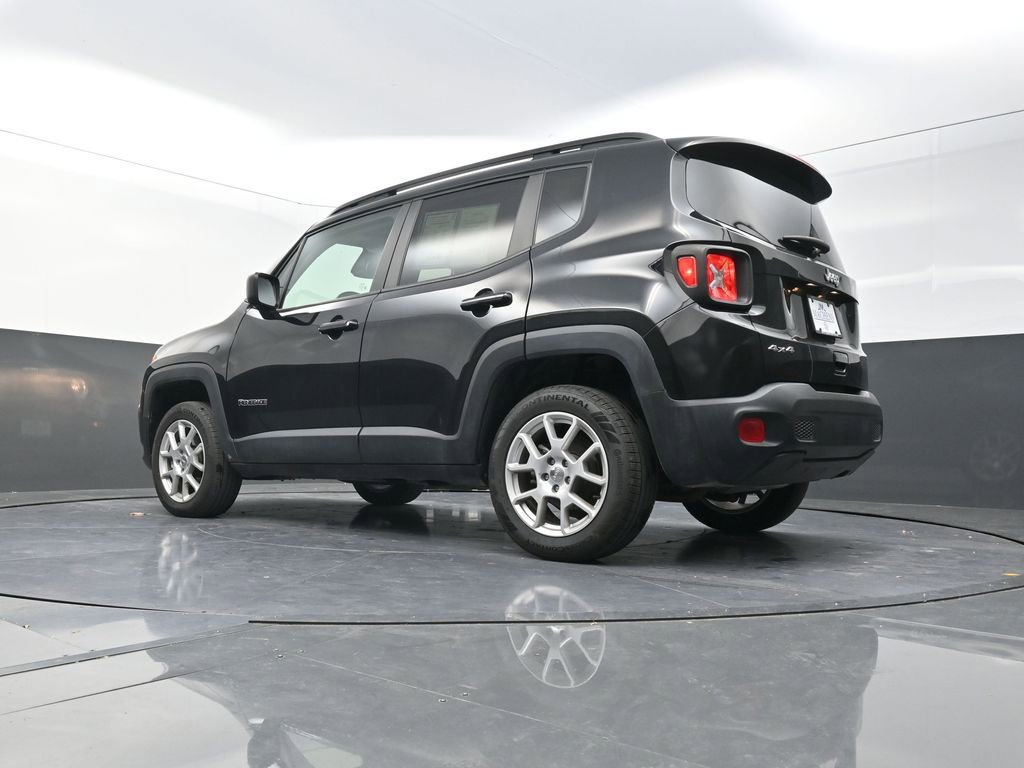 Used 2023 Jeep Renegade Latitude w/ Premium Group image 25